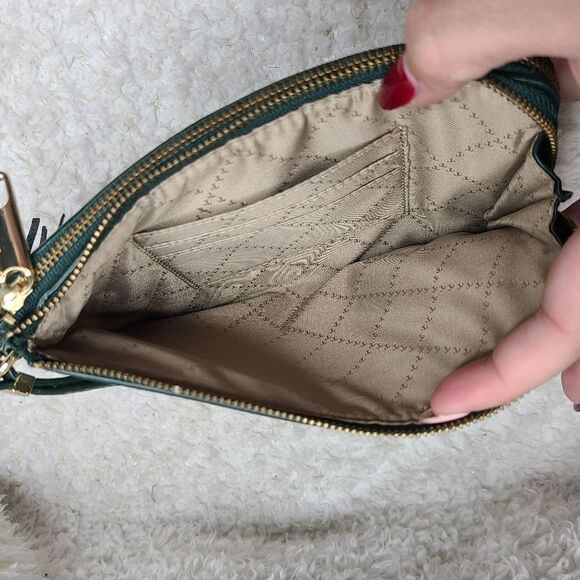 Talbots Forest Green Pebbled Leather Zippered Wristlet‎ - Picture 7 of 10